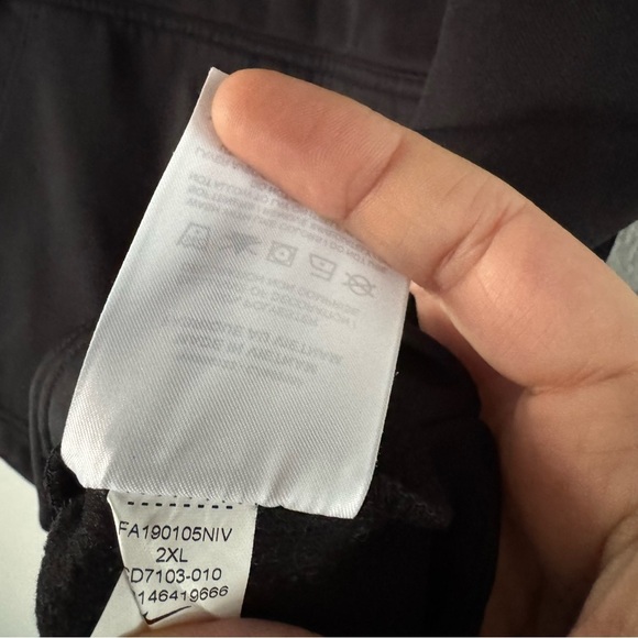 Nike Black Swoosh Logo Therma High Funnel Neck Hoodie Drifit XXL Like New - Picture 9 of 11